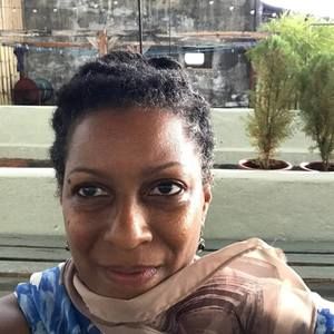 Meet your Posher, Pamela